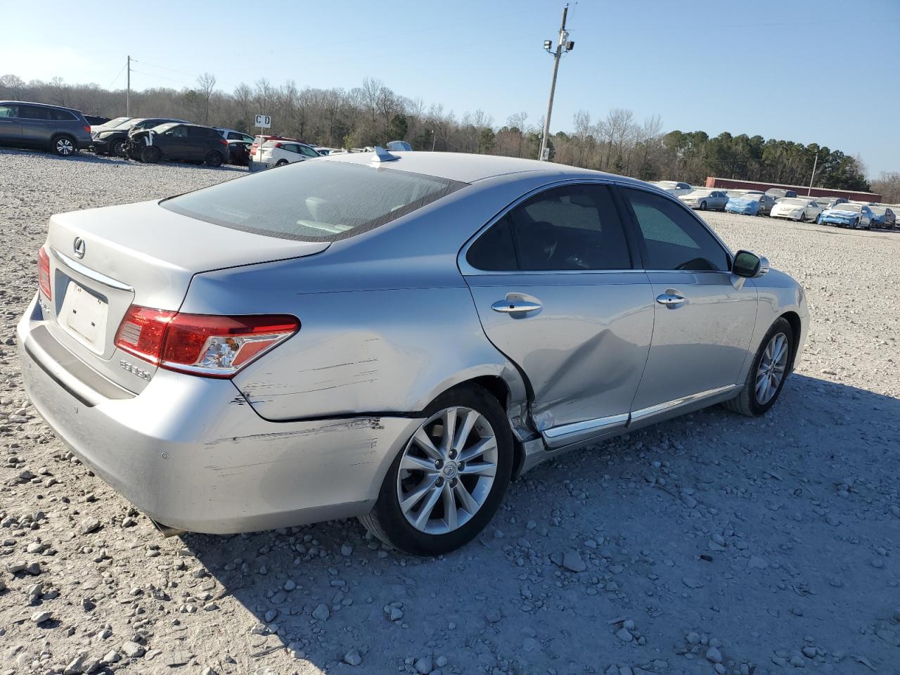 2010 Lexus ES - Image 3
