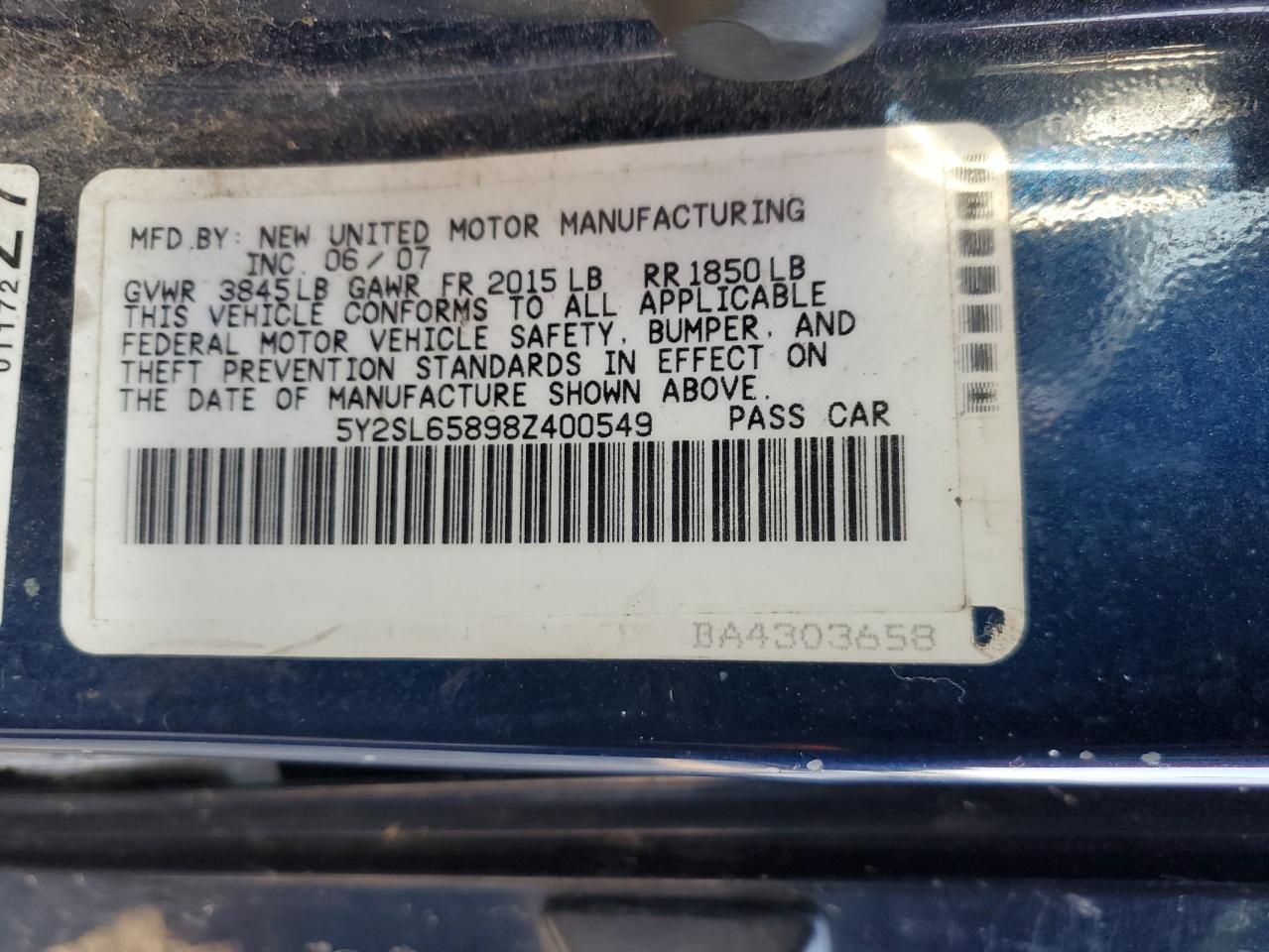 2008 Pontiac Vibe - Image 12
