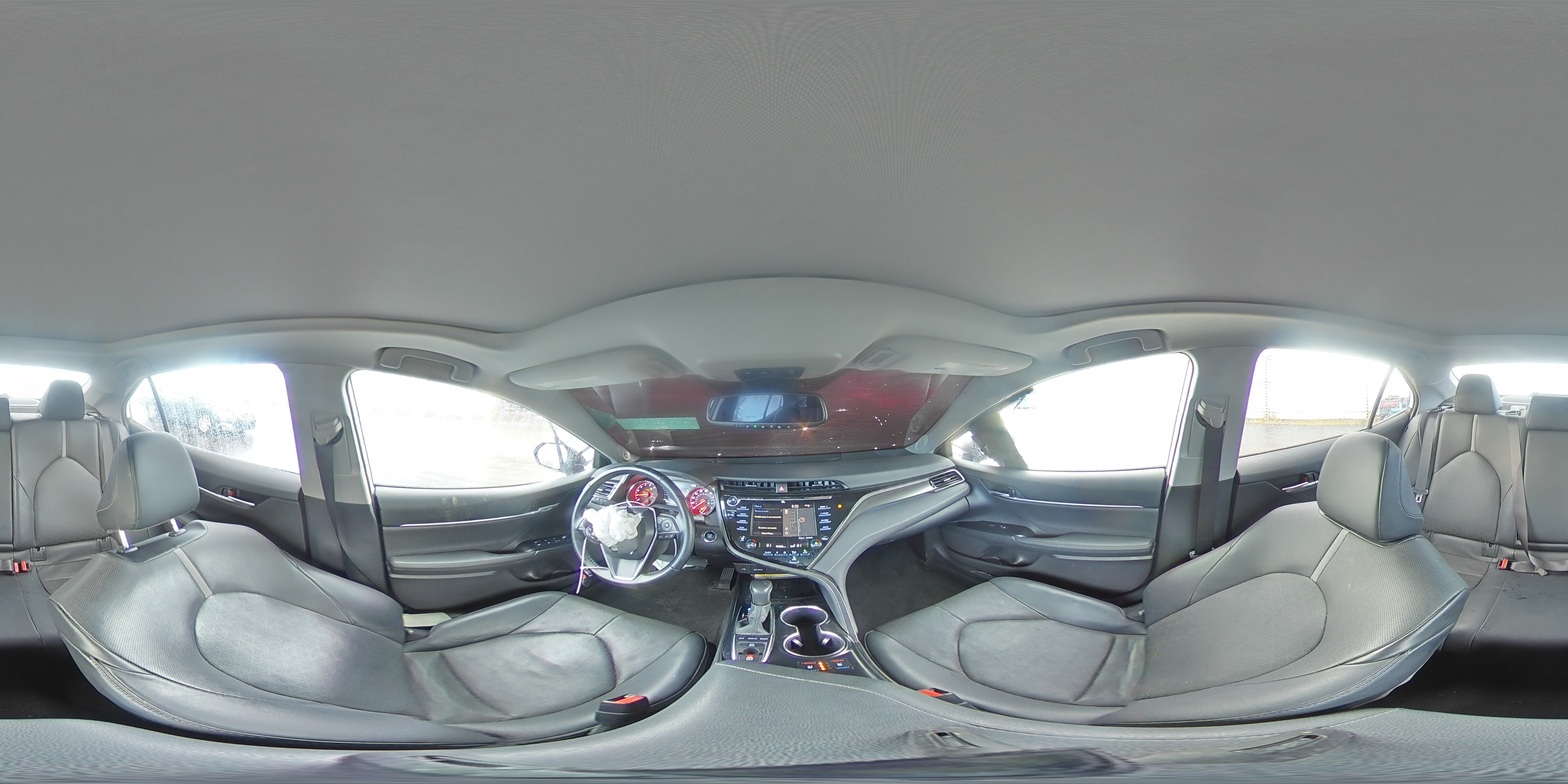 2020 Toyota Camry - Image 12
