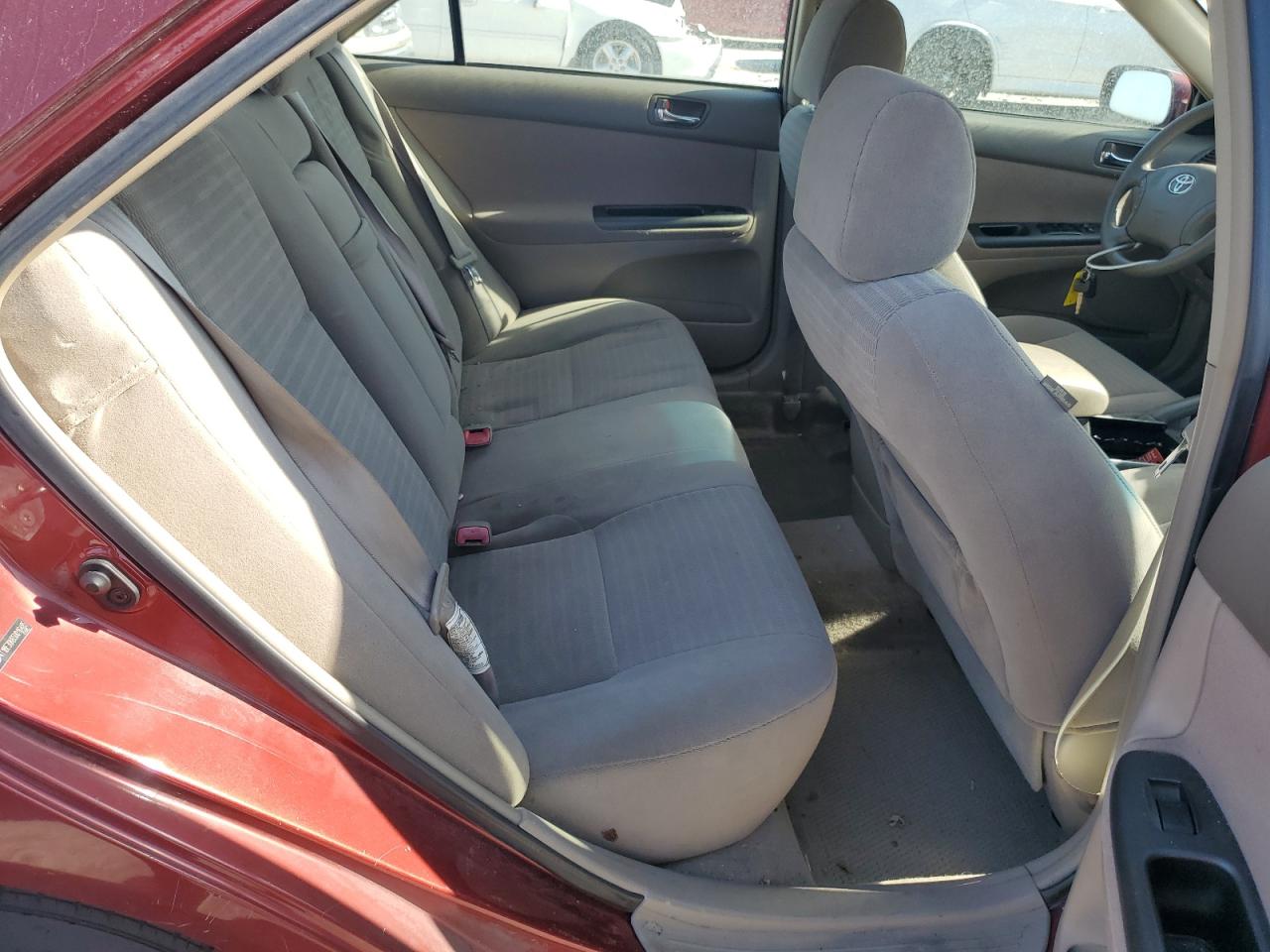 2005 Toyota Camry - Image 10