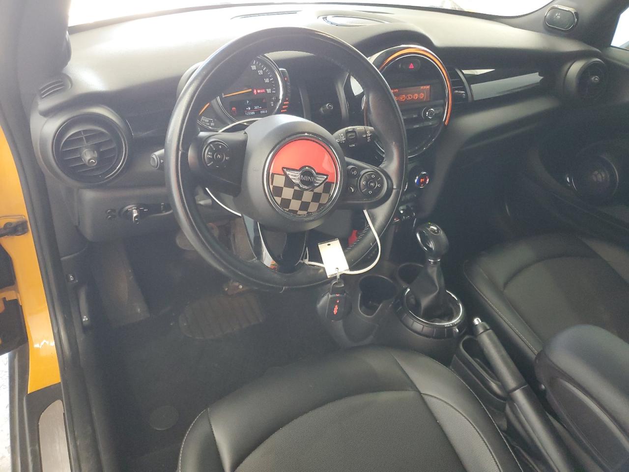 2016 MINI Cooper - Image 8