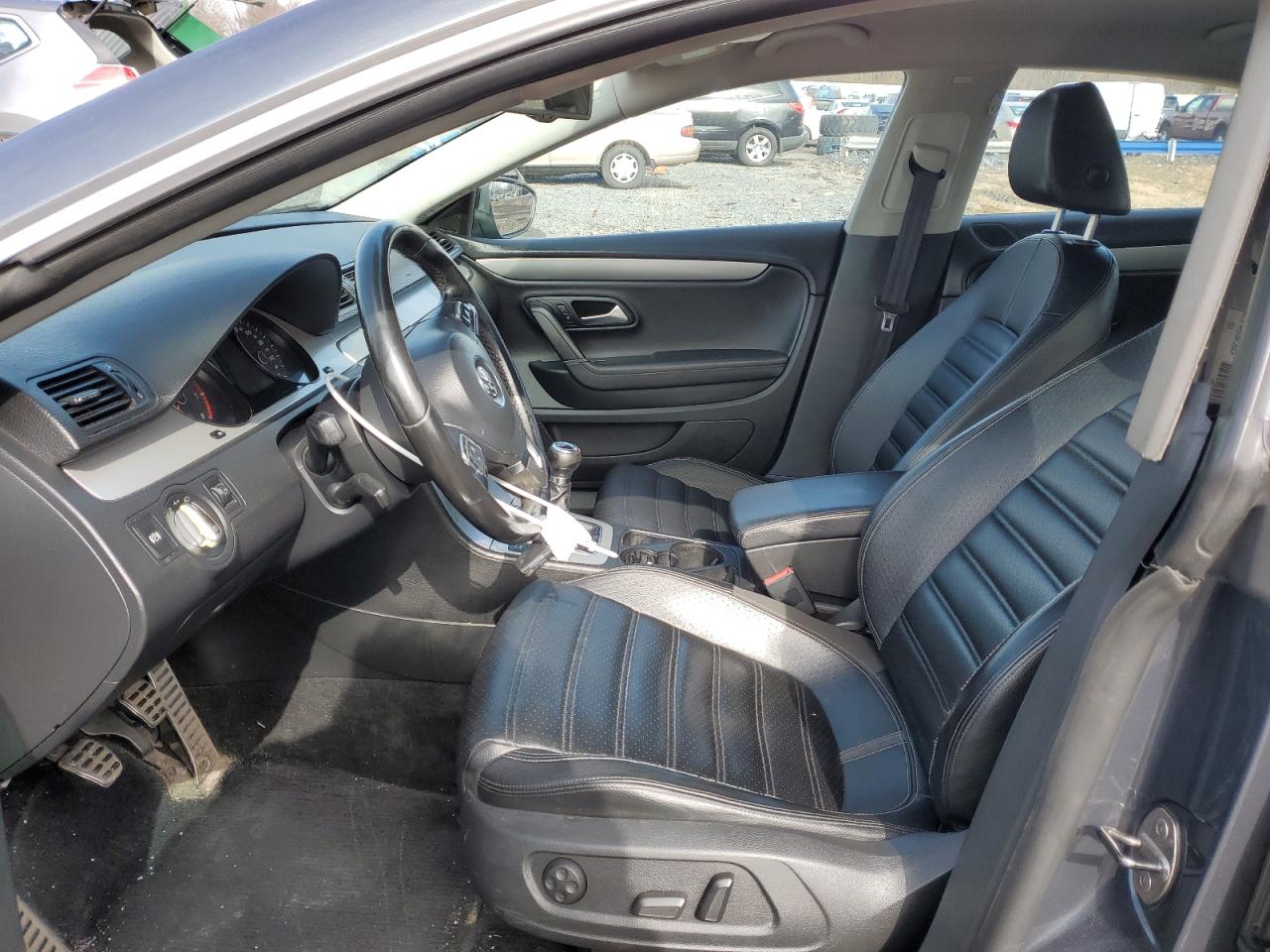 2010 Volkswagen Passat CC - Image 7