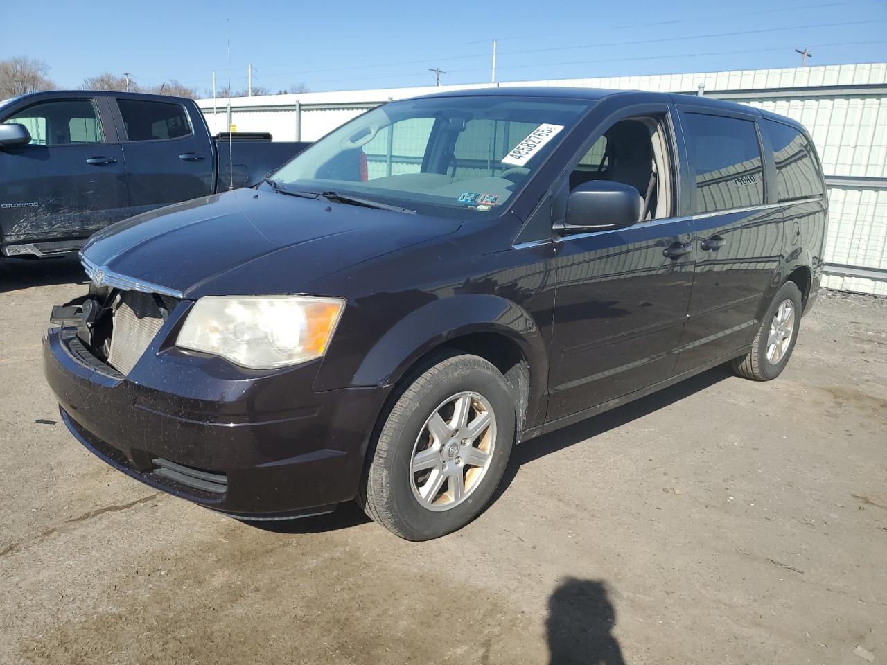 2010 Chrysler Town & Country - Image 1