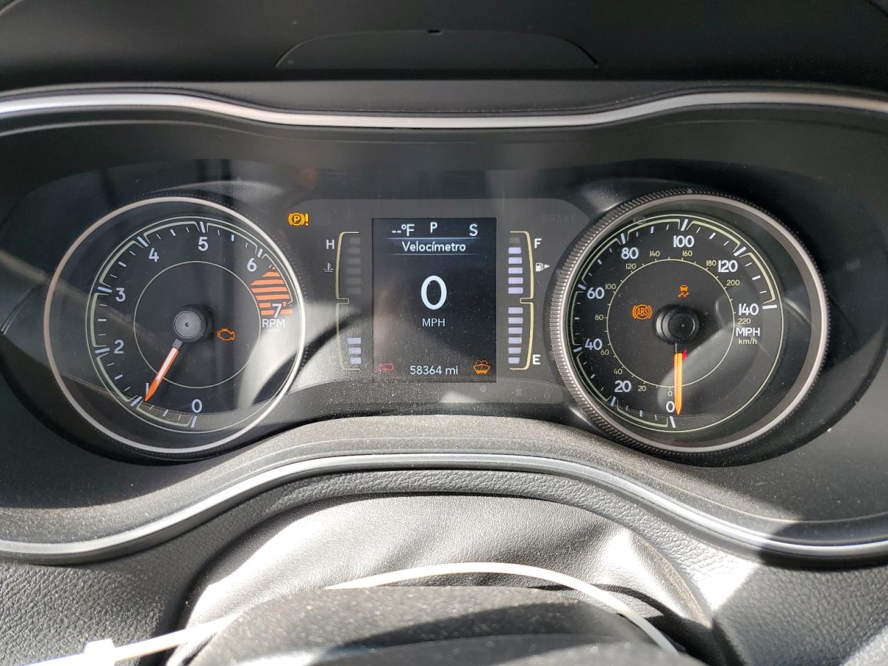 2020 Jeep Grand Cherokee - Image 9