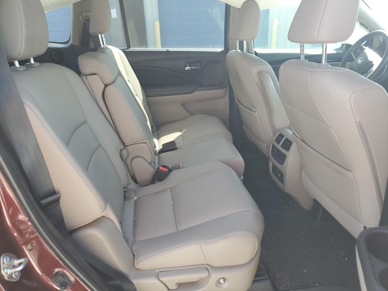 2020 Honda Pilot - Image 11