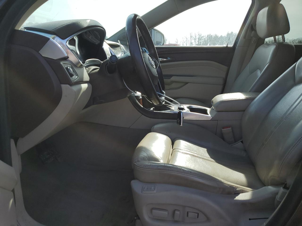 2016 Cadillac SRX - Image 7