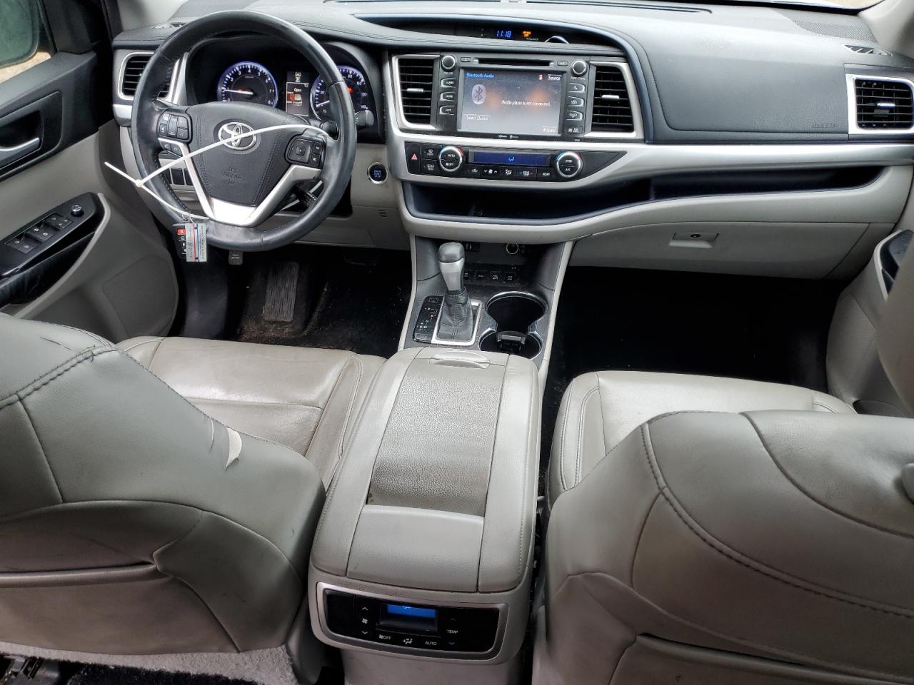 2015 Toyota Highlander - Image 8