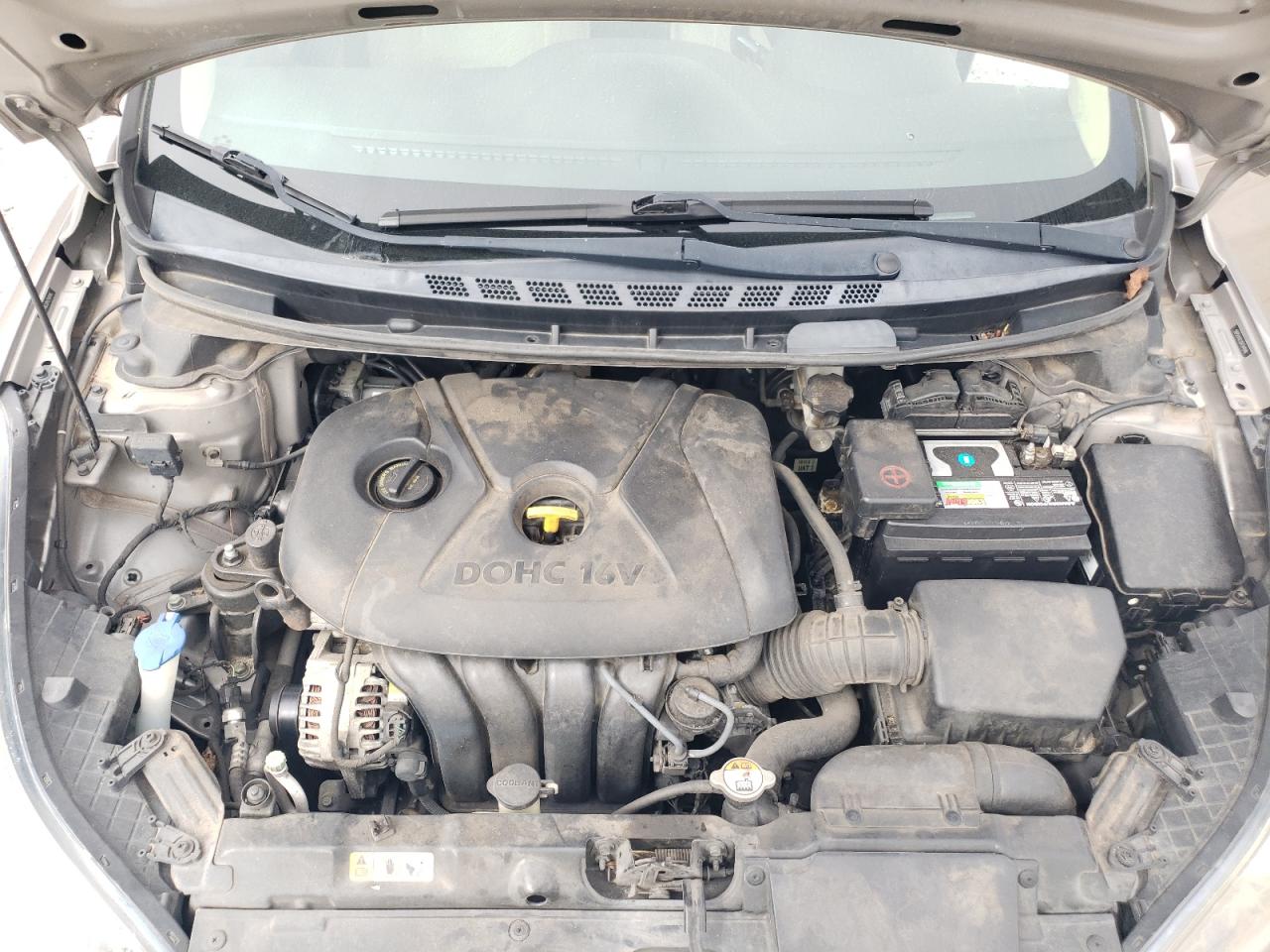 2013 Hyundai Elantra - Image 11
