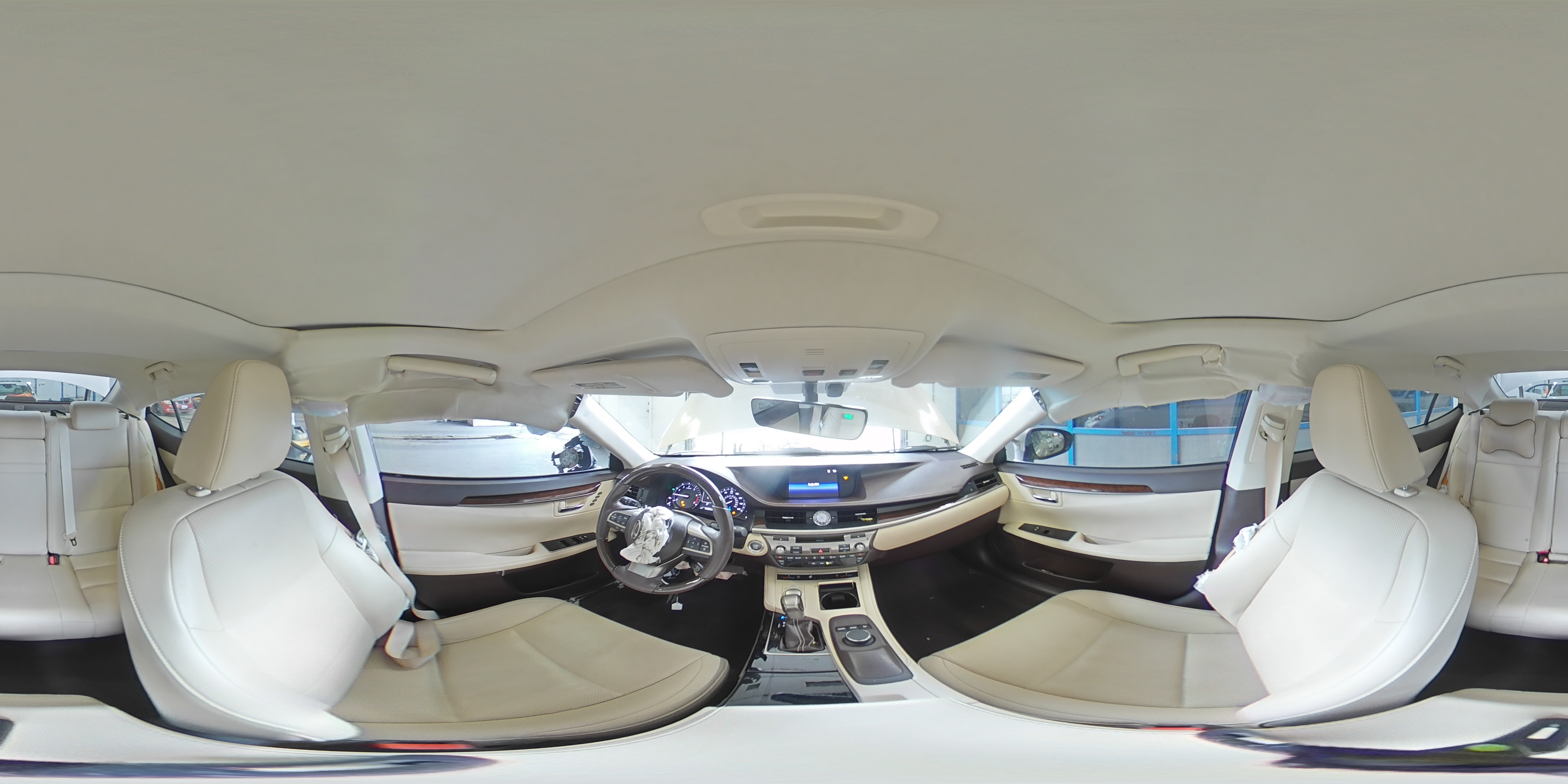 2016 Lexus ES - Image 13