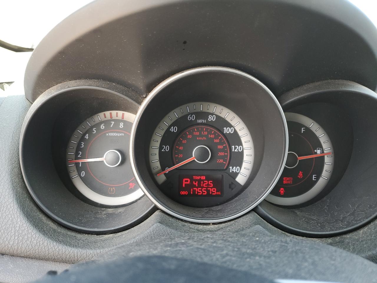 2010 Kia Forte - Image 9