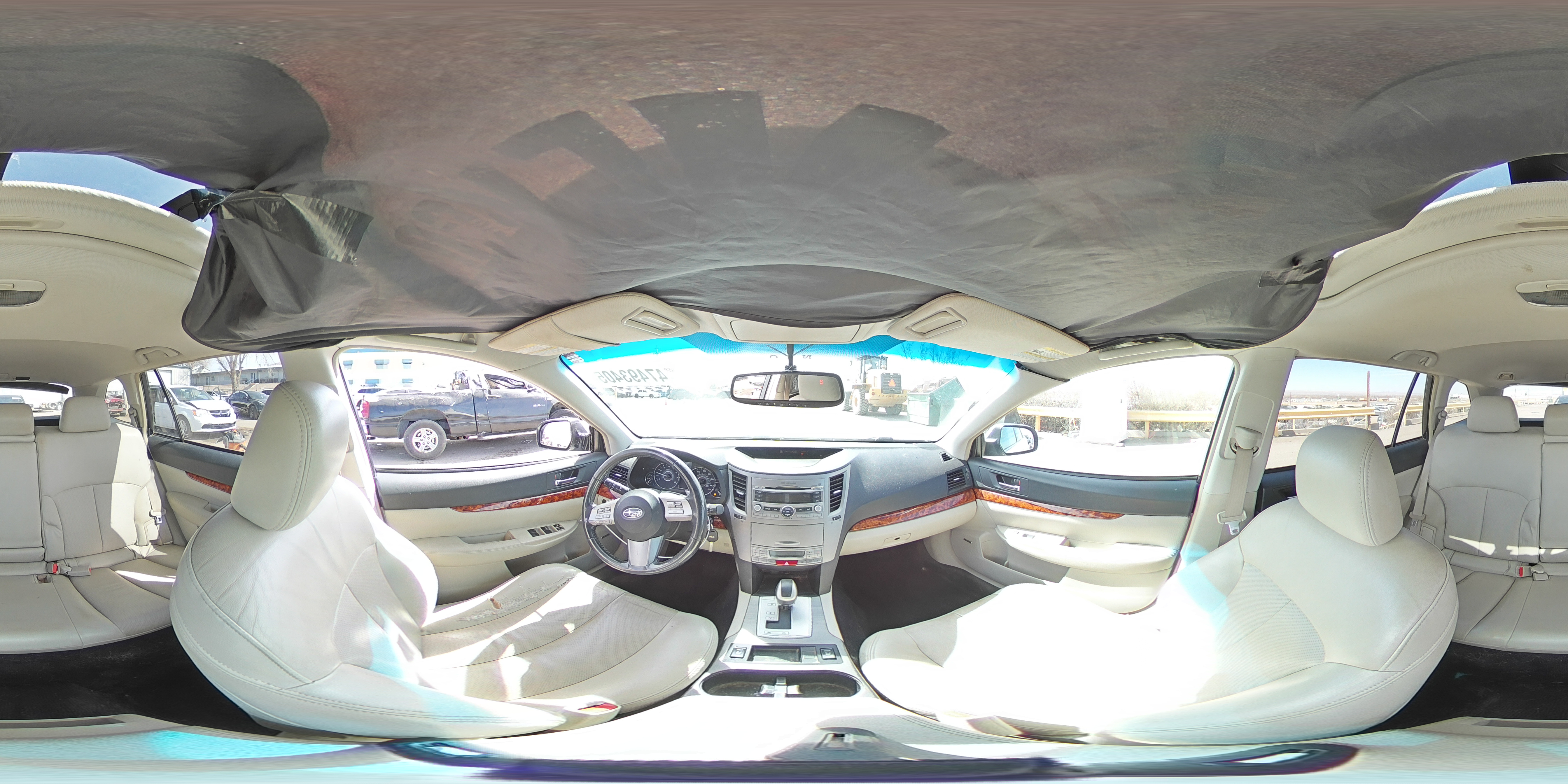 2010 Subaru Outback - Image 13
