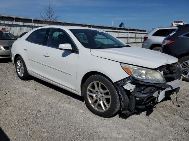  CHEVROLET MALIBU 2015 White