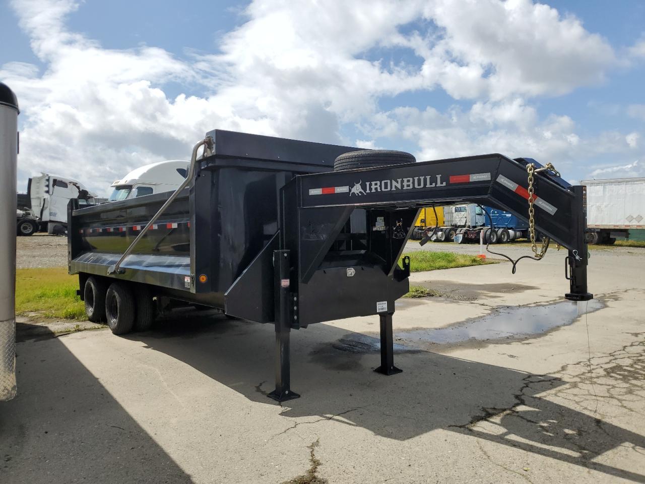 Sacramento, CA에서 판매 중인 2023 Norstar Ironbull Dump Trailer - Minor Dent/Scratches