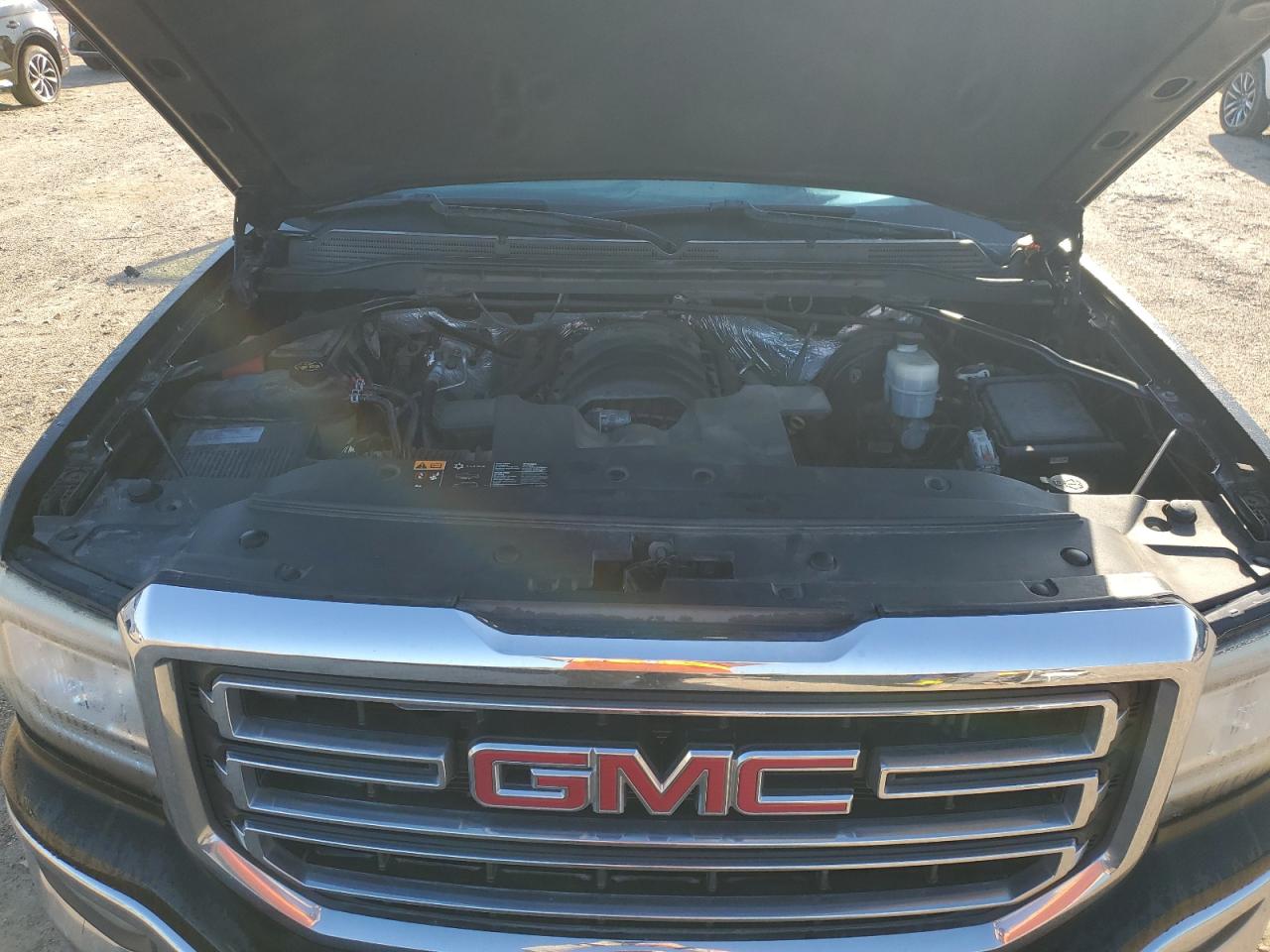 2016 GMC Sierra - Image 13