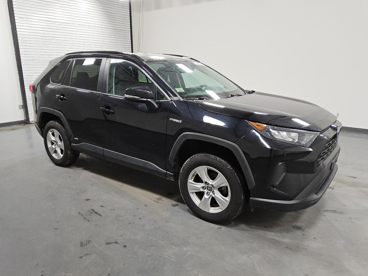 2021 Toyota RAV 4 - Image 4