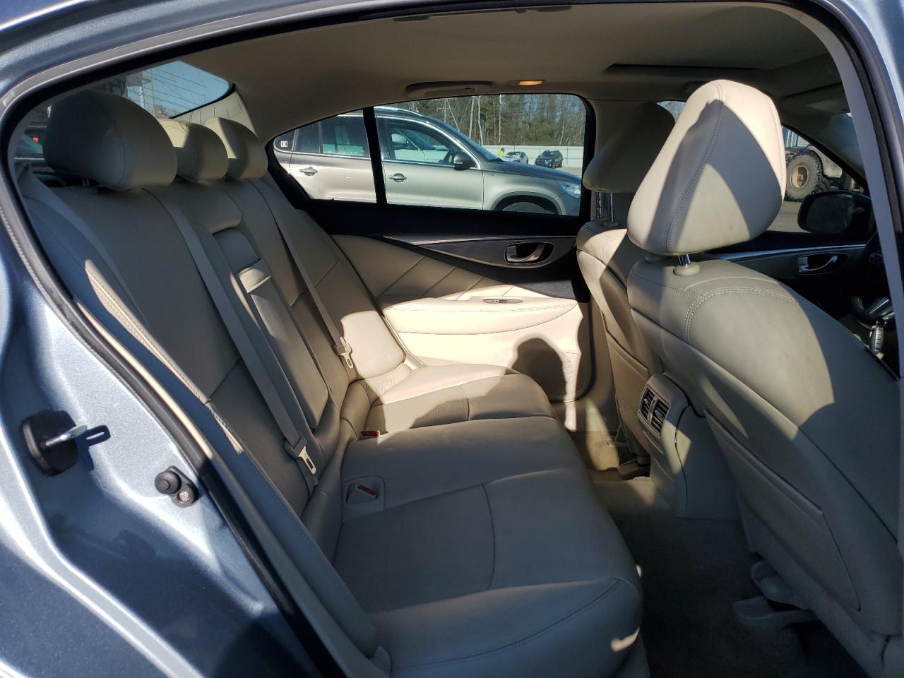 2014 Infiniti Q50 - Image 10
