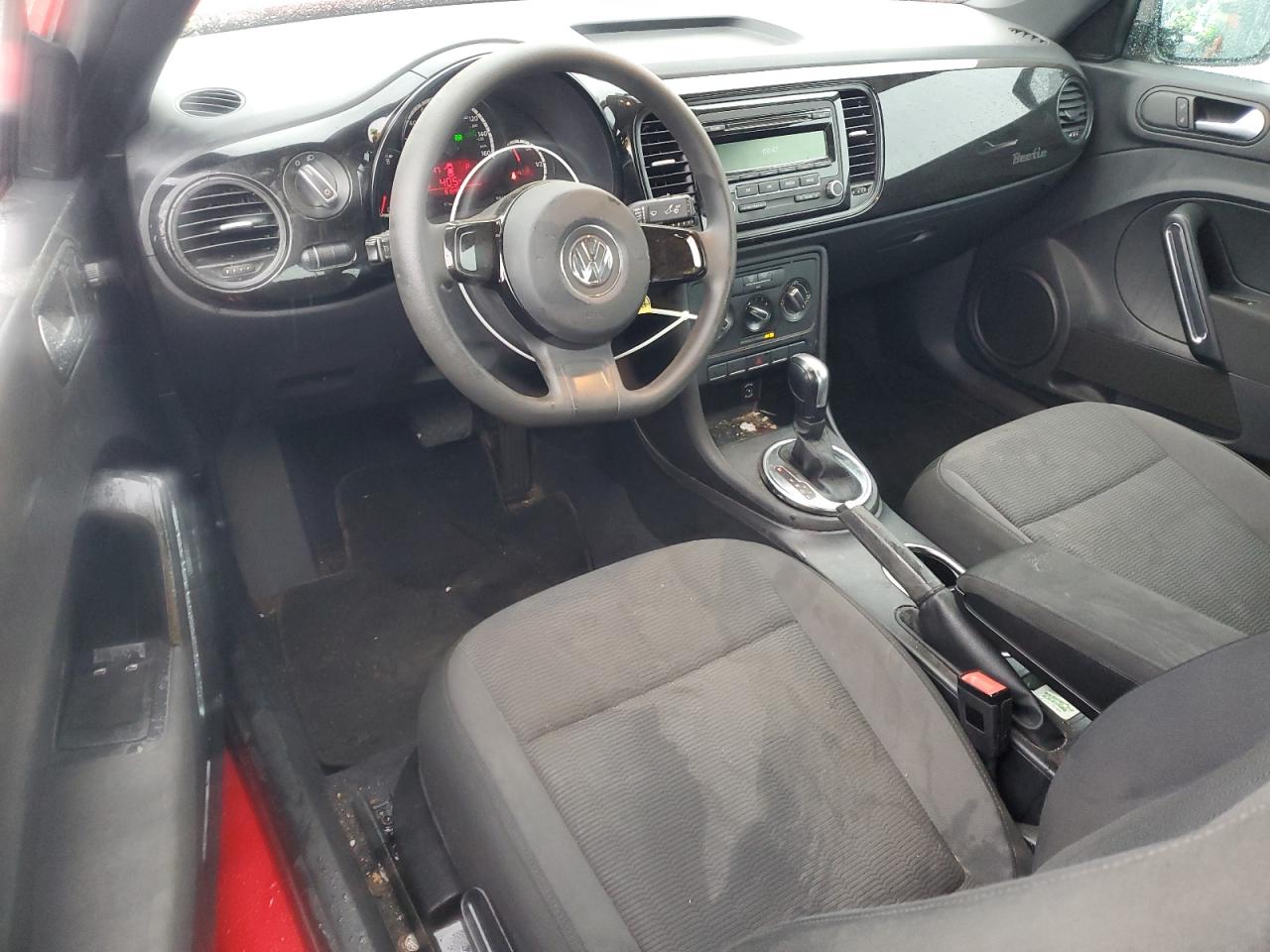 2014 Volkswagen Beetle - Image 8