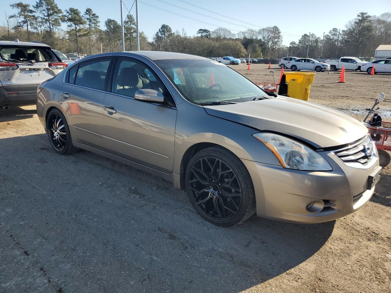 2011 Nissan Altima - Image 4
