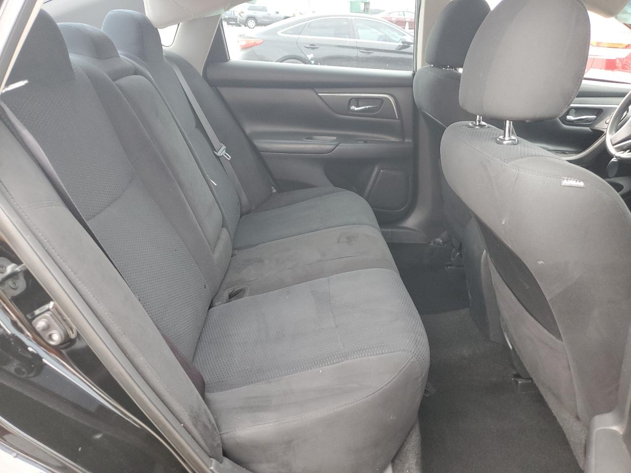2015 Nissan Altima - Image 10