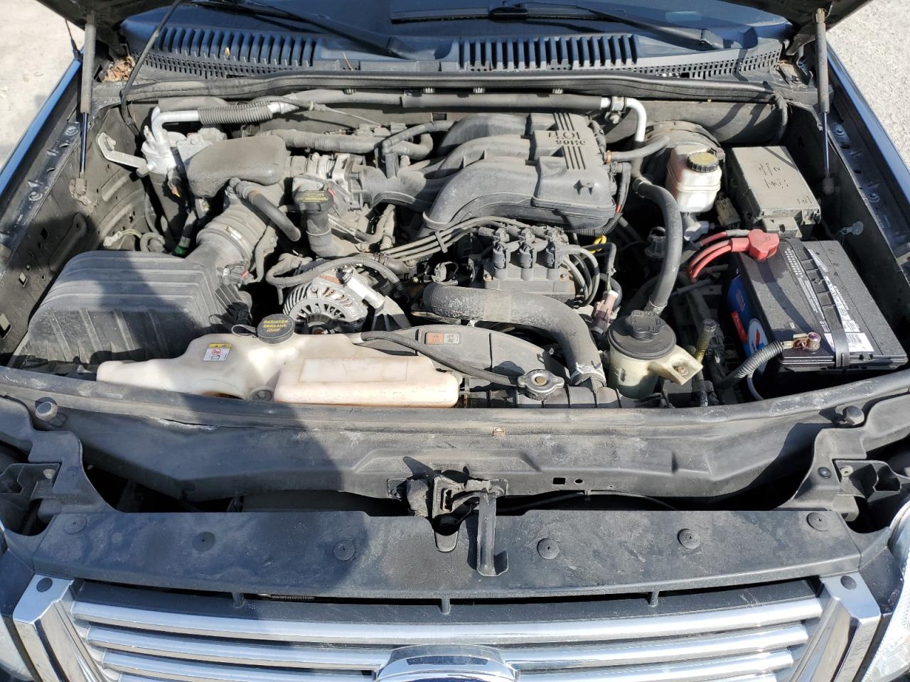 2010 Ford Explorer - Image 12