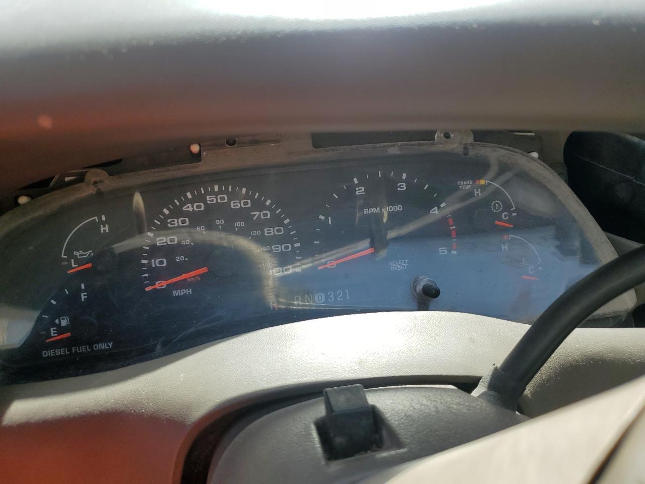 2004 Ford F350 - Image 9
