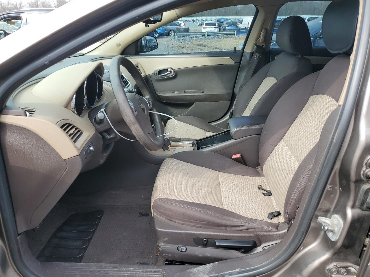 2012 Chevrolet Malibu - Image 7
