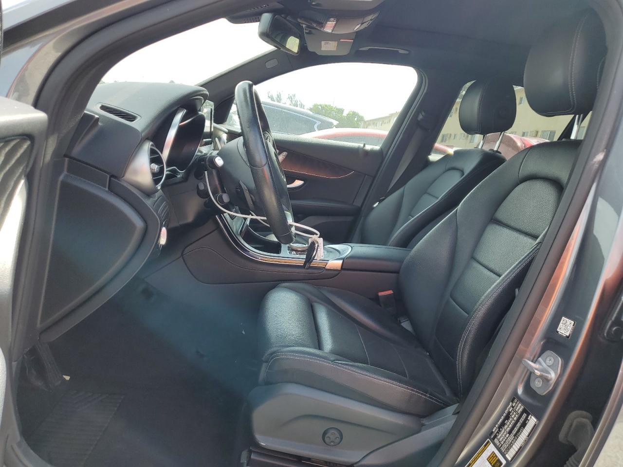 2017 Mercedes-Benz GLC - Image 7