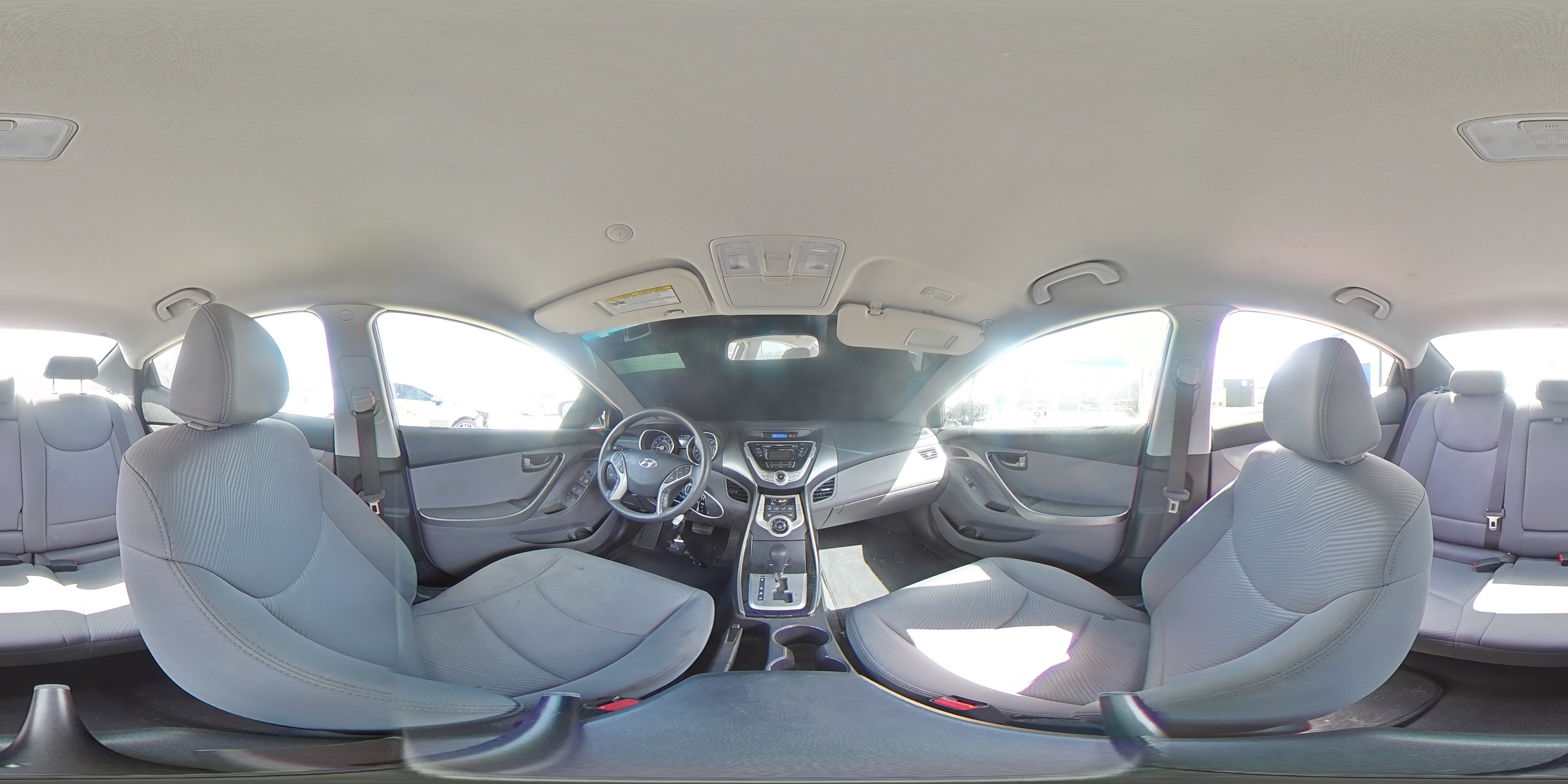 2012 Hyundai Elantra - Image 14