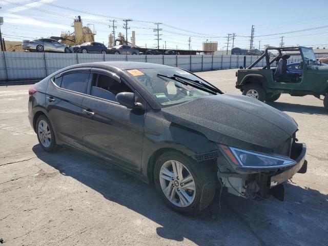  HYUNDAI ELANTRA 2019 Черный