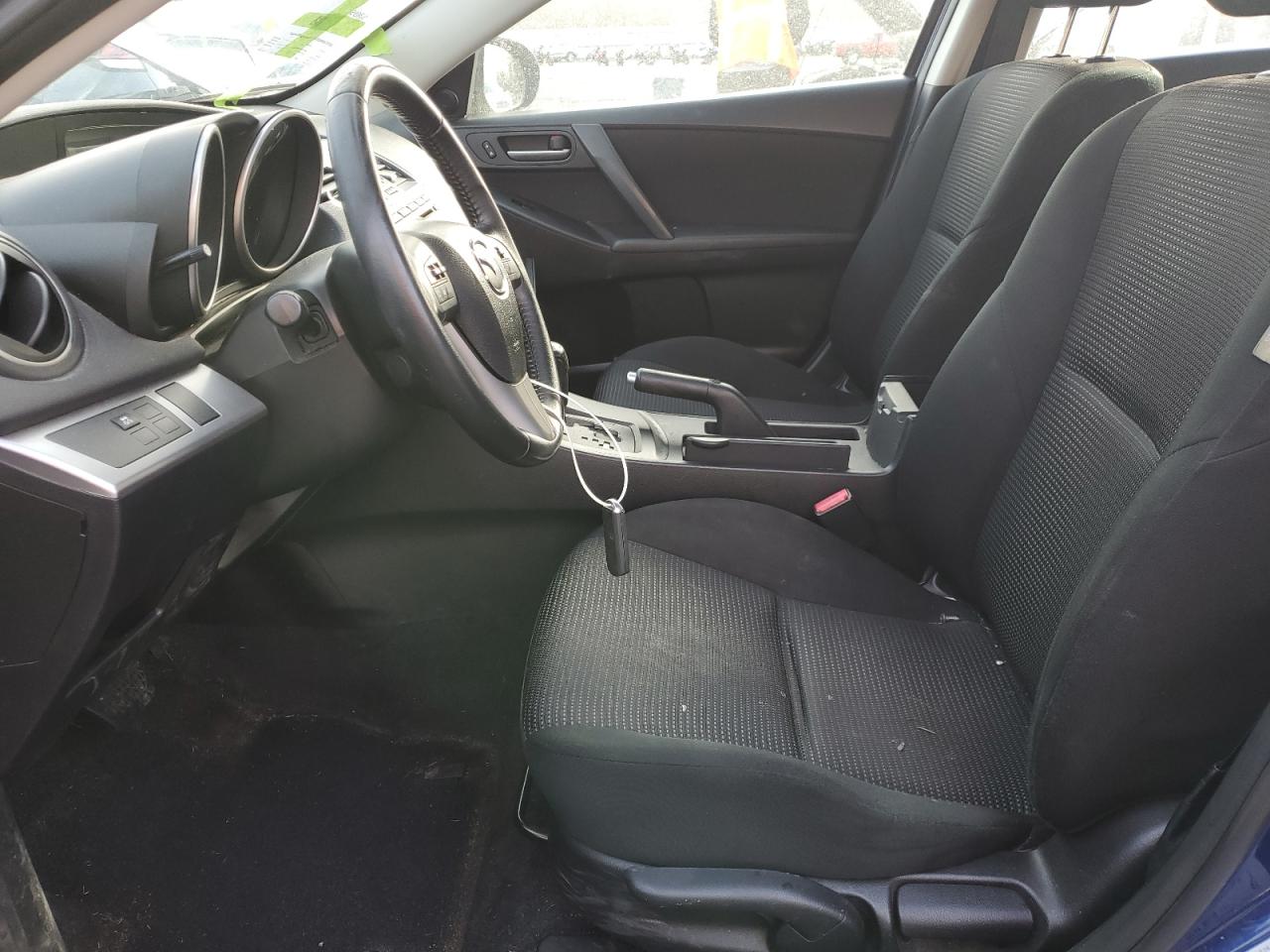 2013 Mazda 3 - Image 7