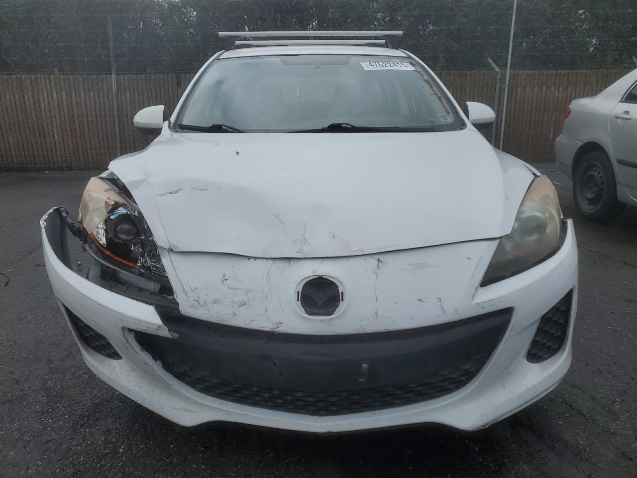 2013 Mazda 3 - Image 5