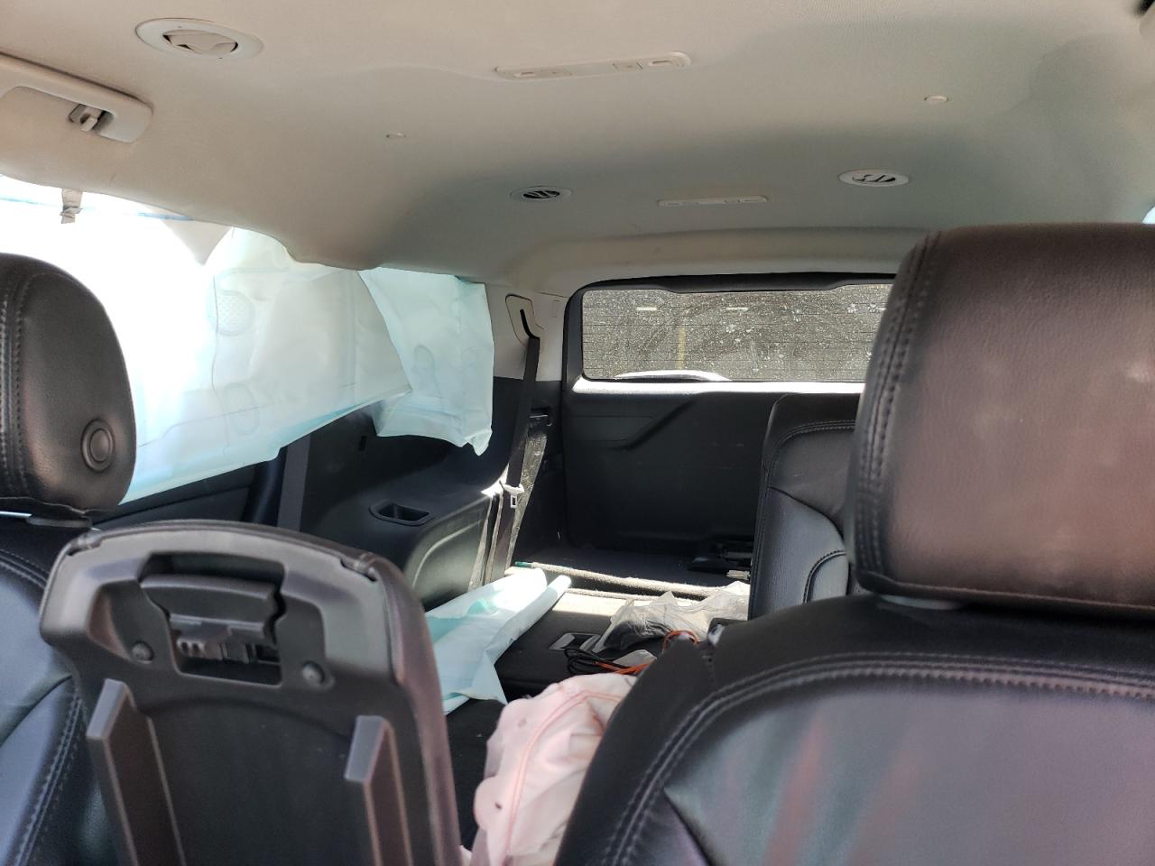 2022 GMC Acadia - Image 10