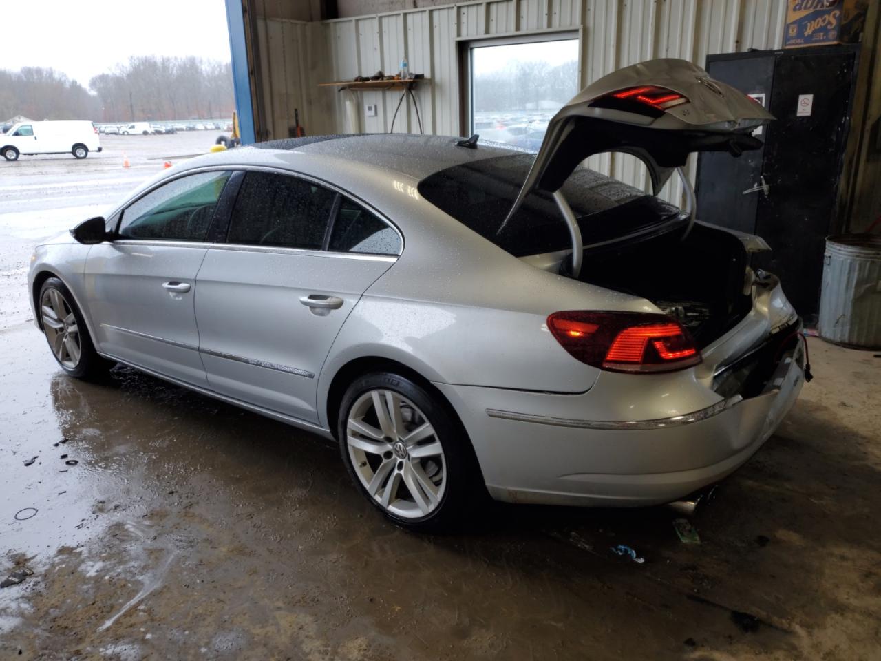 2013 Volkswagen Passat CC - Image 2