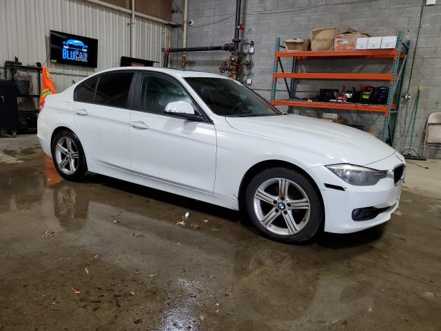  BMW 3 SERIES 2013 Белы