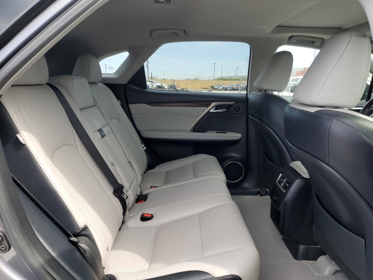2019 Lexus RX - Image 11