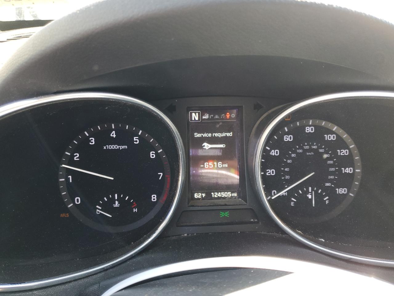 2017 Hyundai Santa Fe - Image 9