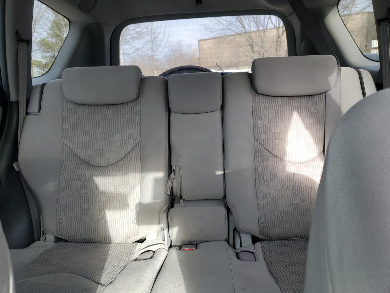2010 Toyota RAV 4 - Image 10