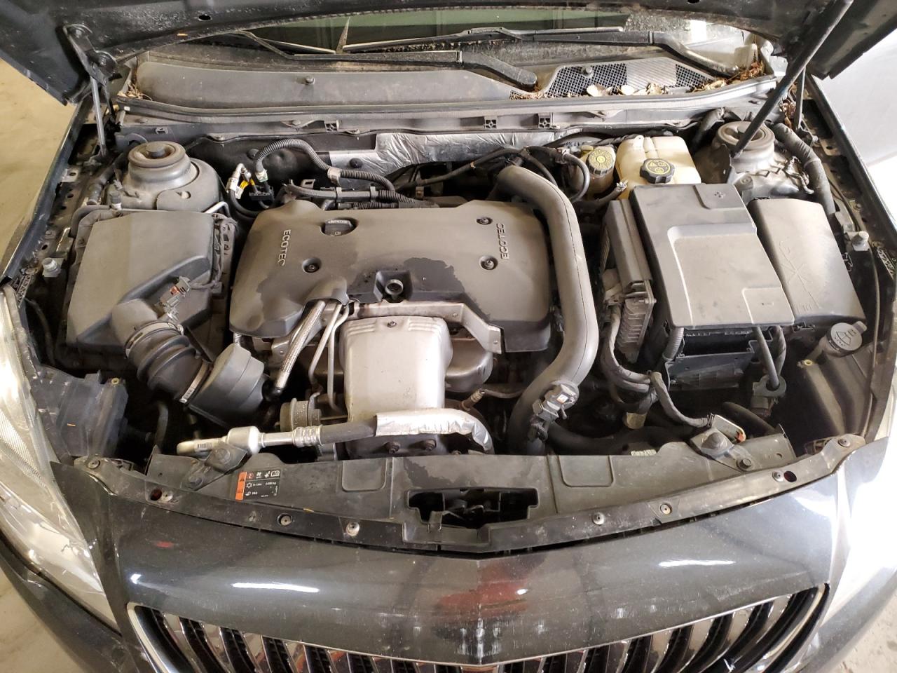 2014 Buick Regal - Image 11