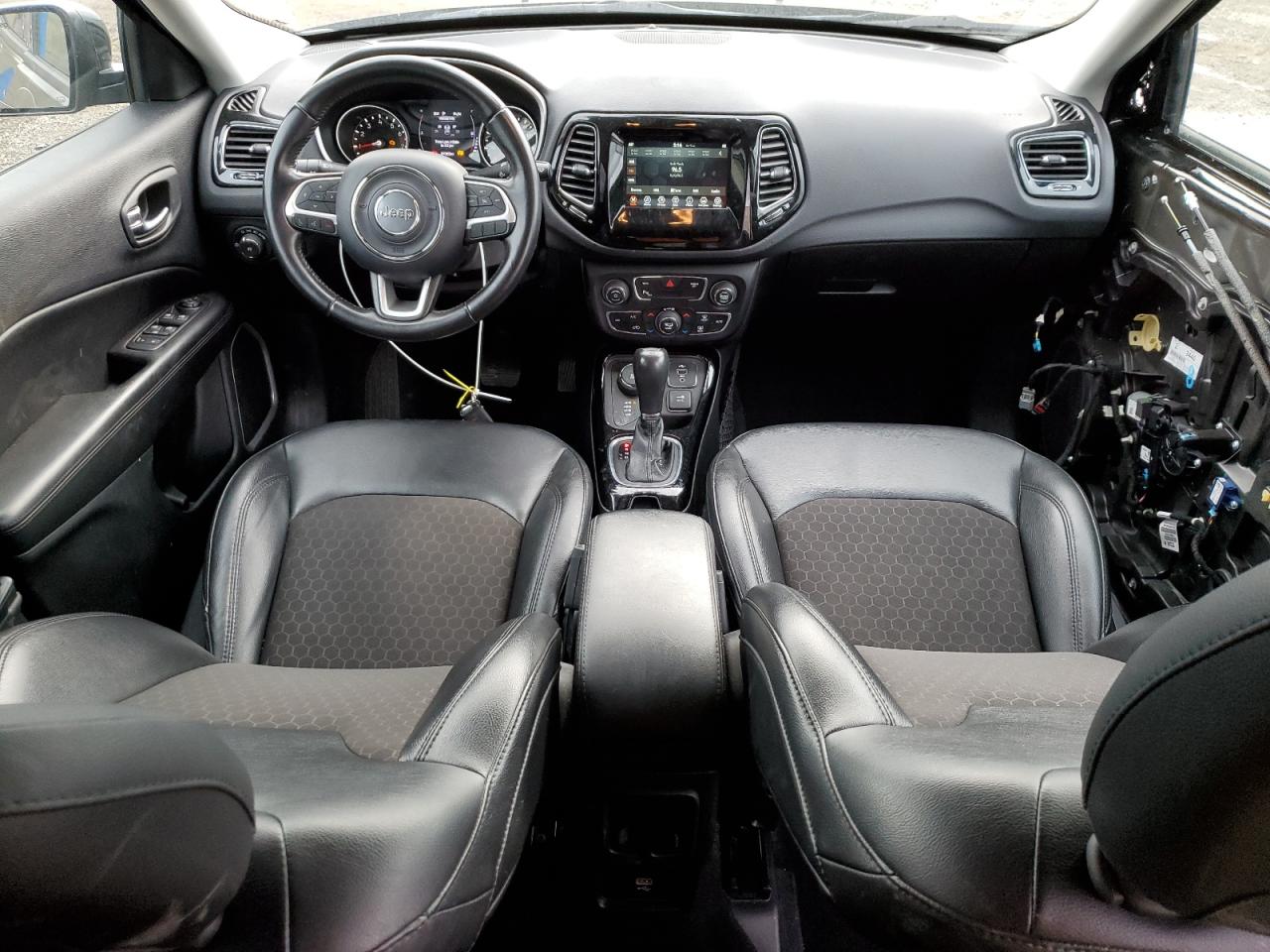 2020 Jeep Compass - Image 8