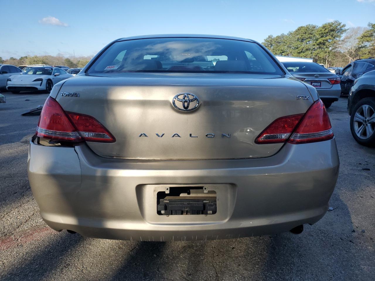 2007 Toyota Avalon - Image 6