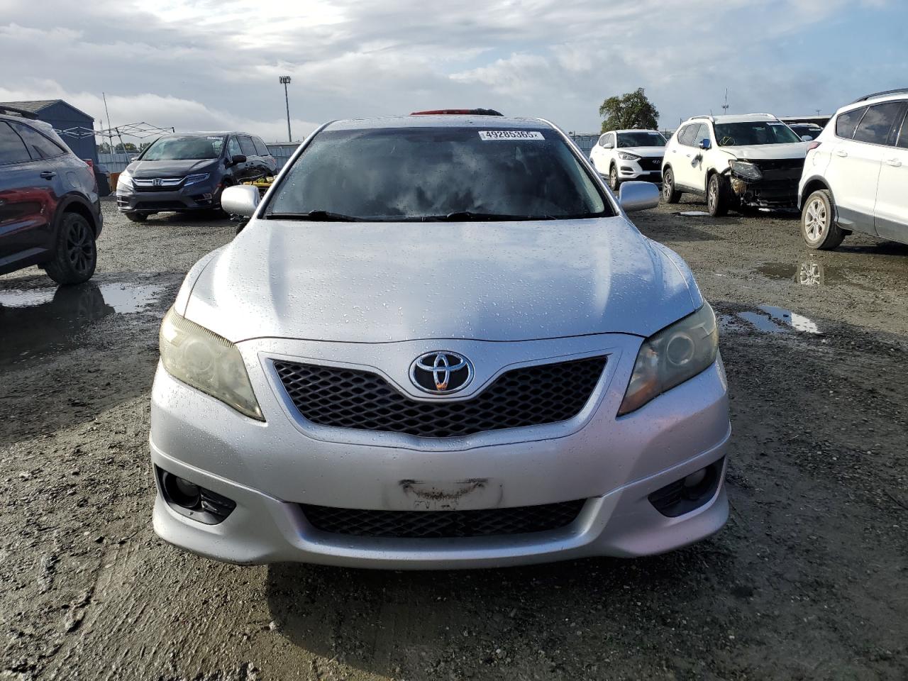 2011 Toyota Camry - Image 5