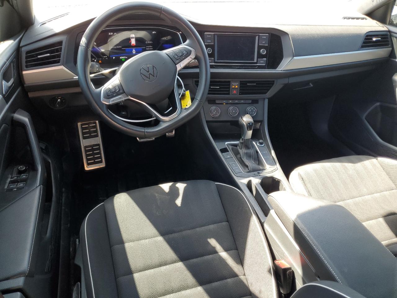 2023 Volkswagen Jetta - Image 8