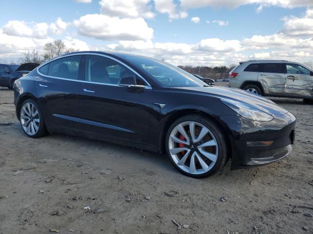  TESLA MODEL 3 2019 Черный