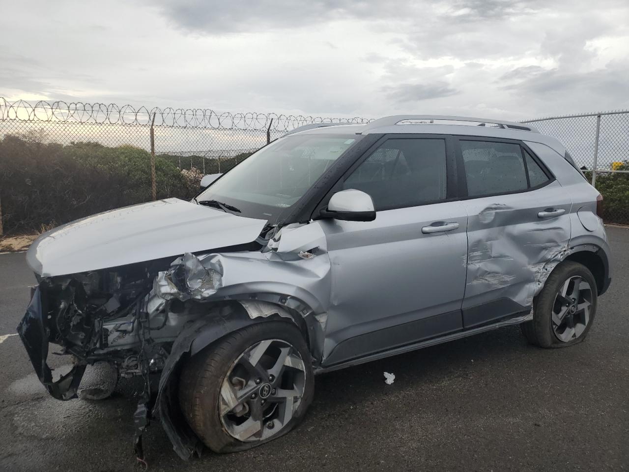 2022 Hyundai Venue Sel zu verkaufen in Kapolei, HI - Front End