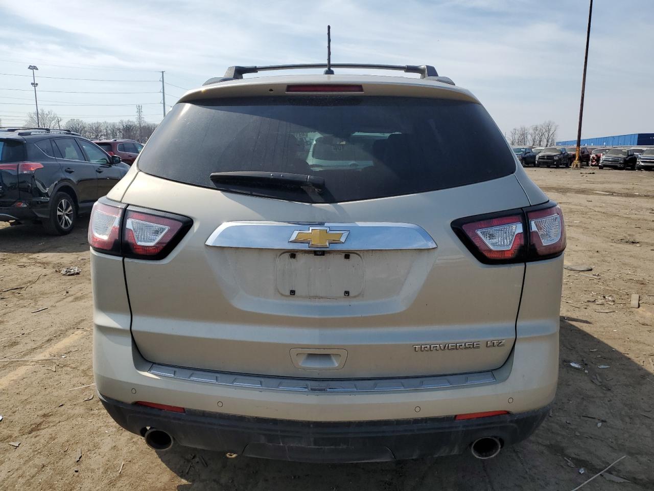 2015 Chevrolet Traverse - Image 6