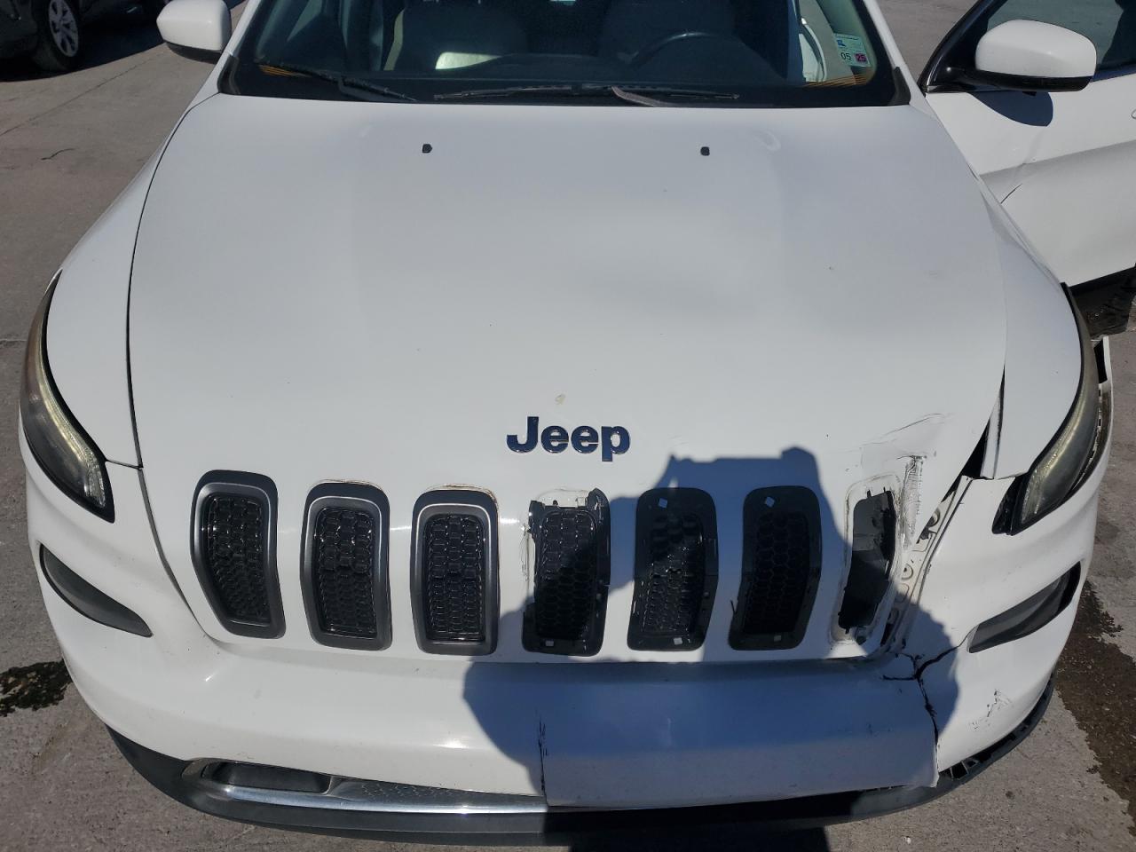 2016 Jeep Grand Cherokee - Image 12