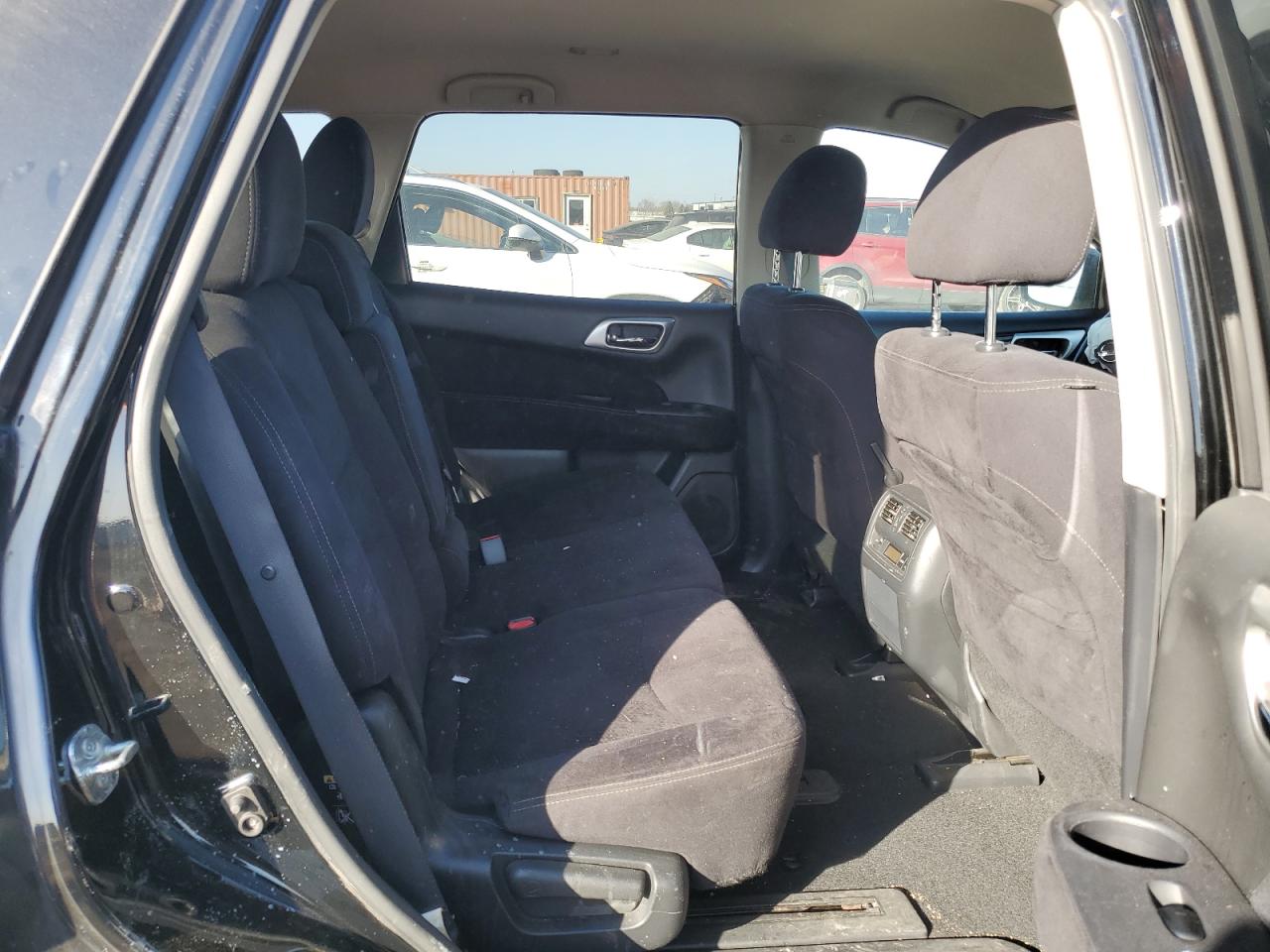 2013 Nissan Pathfinder - Image 11