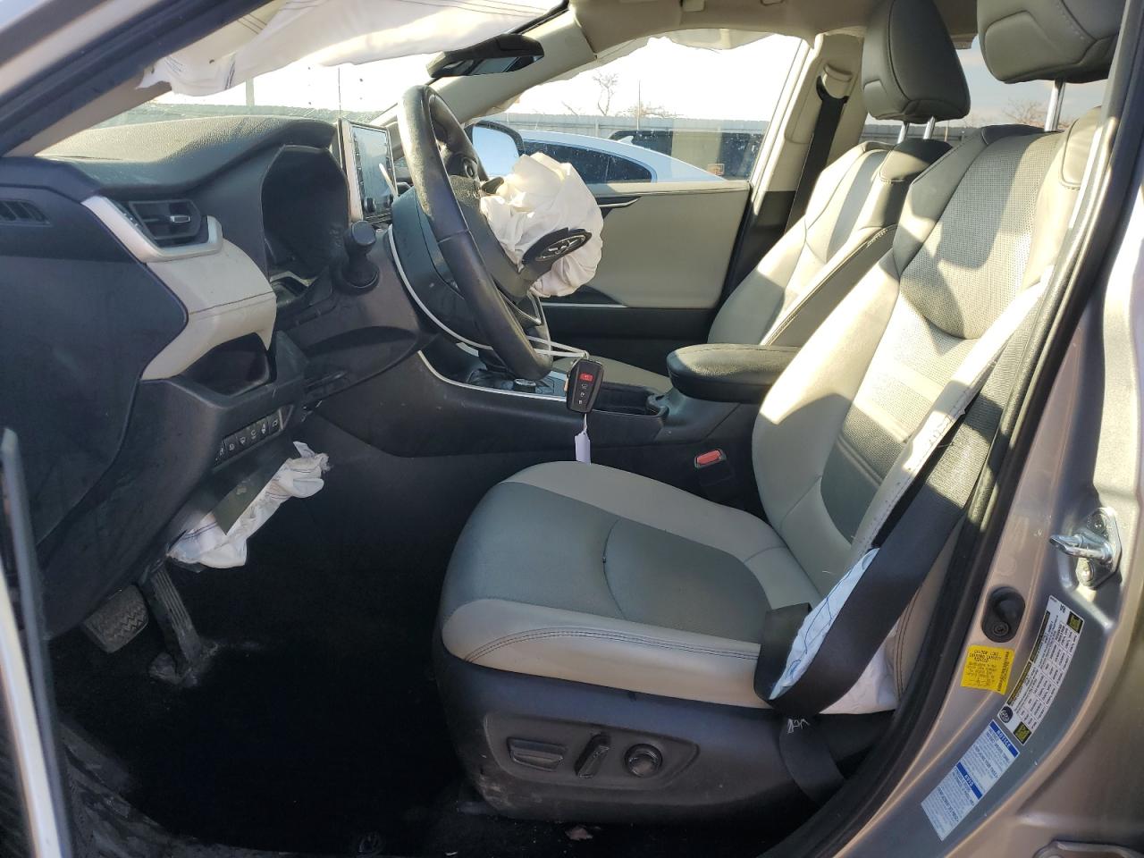 2021 Toyota RAV 4 - Image 7