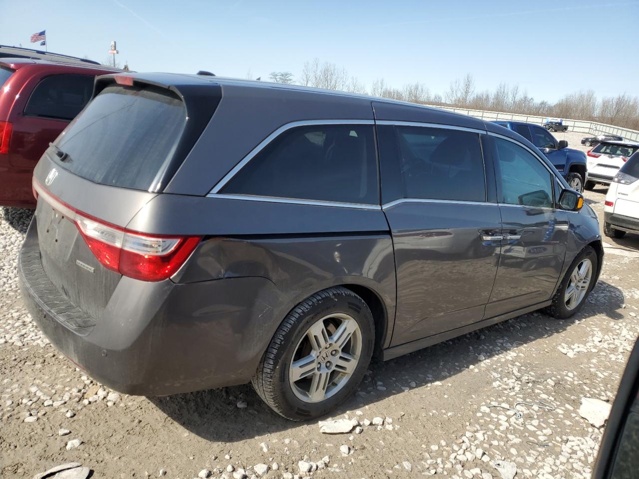 2012 Honda Odyssey - Image 3