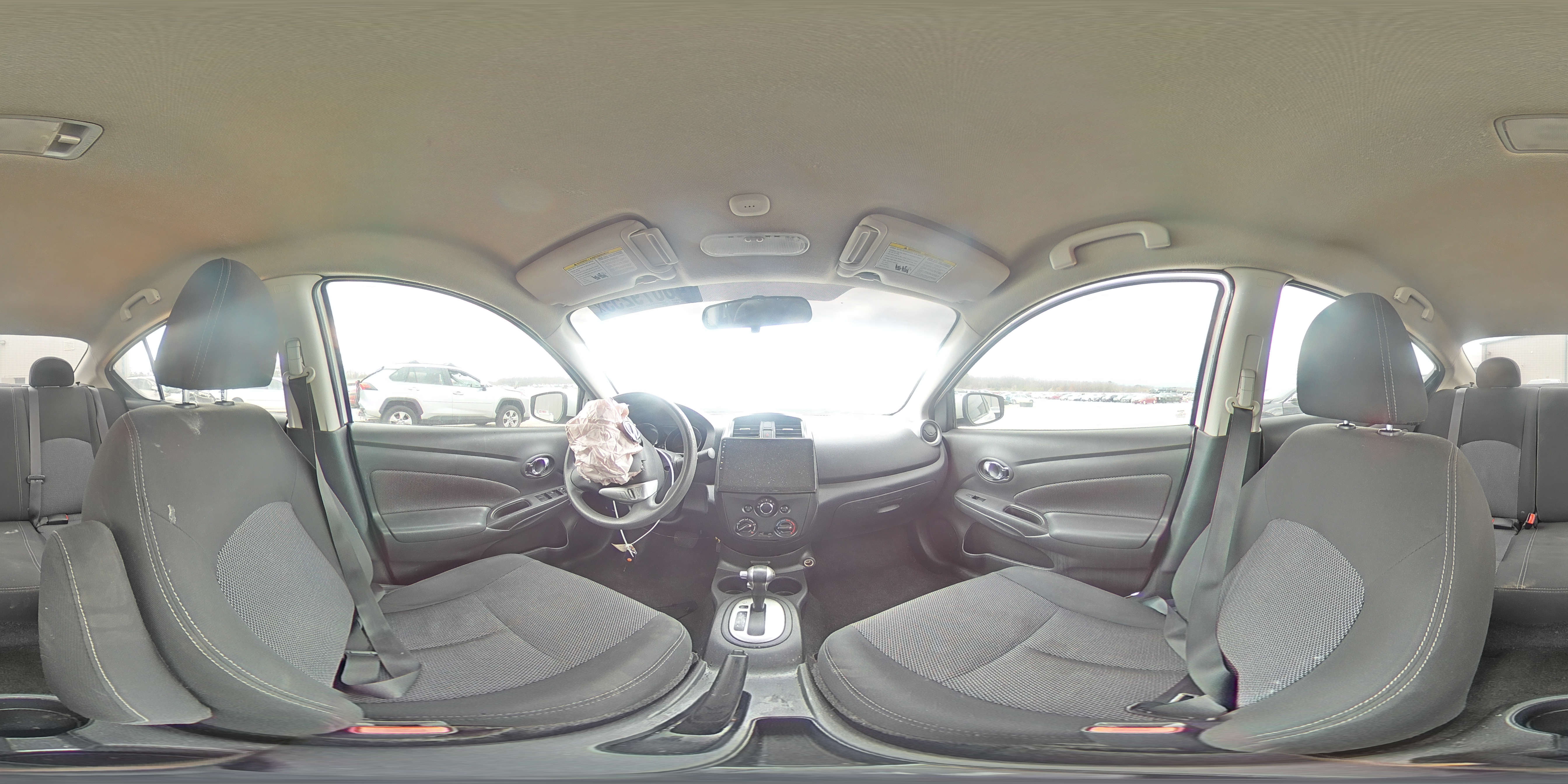 2018 Nissan Versa - Image 14
